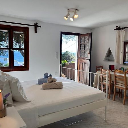 Grandpa Simos' Traditional Guest House Agios Romanos Екстер'єр фото
