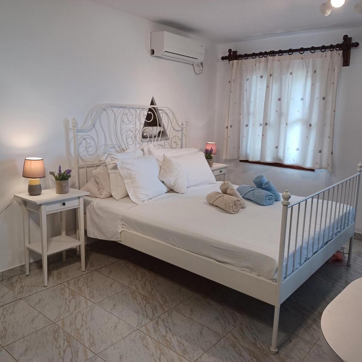 Grandpa Simos' Traditional Guest House Agios Romanos Екстер'єр фото